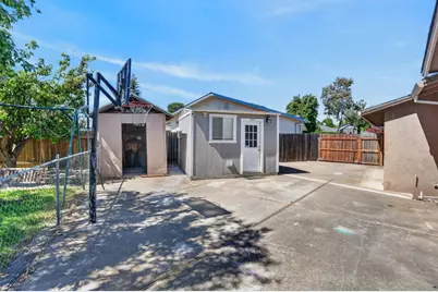6727 Orleans Way, Sacramento, CA 95831 - Photo 40