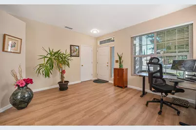 9158 Rose Parade Way, Sacramento, CA 95826 - Photo 8