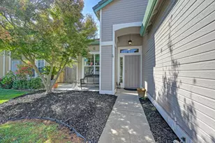 9158 Rose Parade Way, Sacramento, CA 95826 - Photo 6