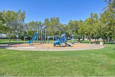 9158 Rose Parade Way, Sacramento, CA 95826 - Photo 36