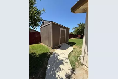 10 Bluestone Court, Sacramento, CA 95824 - Photo 24