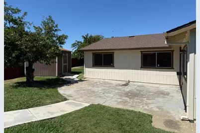 10 Bluestone Court, Sacramento, CA 95824 - Photo 18