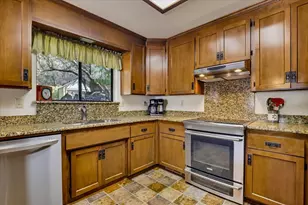 18454 Wildflower Dr, Penn Valley, CA 95946 - Photo 10