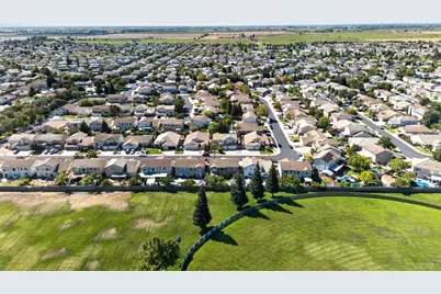 6506 Oscar Circle, Elk Grove, CA 95757 - Photo 38