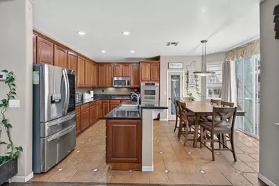 6506 Oscar Circle, Elk Grove, CA 95757 - Photo 4