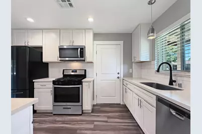7013 Thomas Drive, North Highlands, CA 95660 - Photo 4