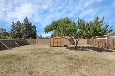 2633 Riverbend Drive, Modesto, CA 95351 - Photo 28