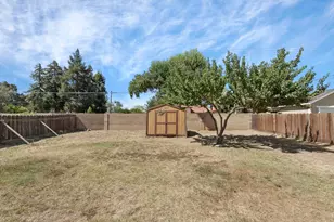 2633 Riverbend Dr, Modesto, CA 95351 - Photo 28