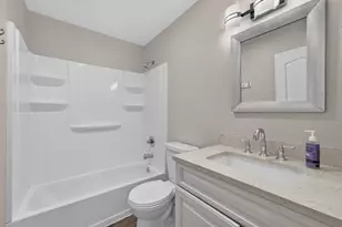 9084 Elm Ave, Orangevale, CA 95662 - Photo 10