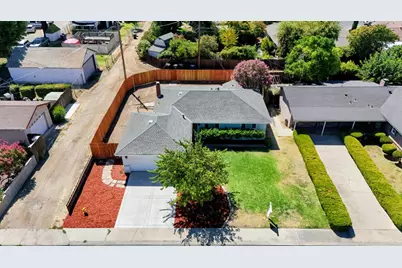 1813 Enslen Avenue, Modesto, CA 95350 - Photo 2