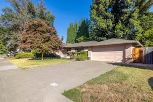 875 Parklin Ave, Sacramento, CA 95831 - Photo 1