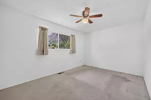 875 Parklin Ave, Sacramento, CA 95831 - Photo 16