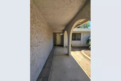 7705 Rock Creek, Sacramento, CA 95824 - Photo 6