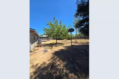 7705 Rock Creek, Sacramento, CA 95824 - Photo 38