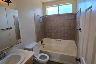 7705 Rock Creek, Sacramento, CA 95824 - Photo 30