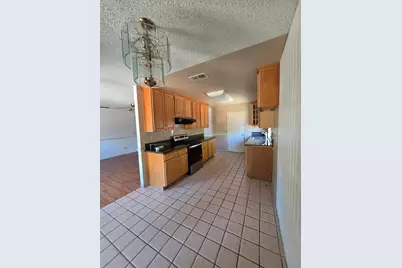 7705 Rock Creek, Sacramento, CA 95824 - Photo 32