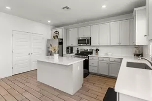 7273 Robins Cv Dr, Stockton, CA 95219 - Photo 6