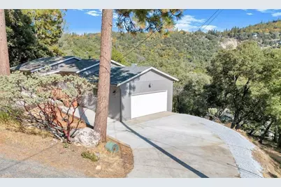 22063 Fallview Lane, Sonora, CA 95370 - Photo 2