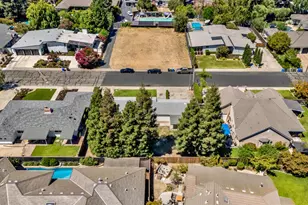 1424 La Salle Dr, Turlock, CA 95382 - Photo 32