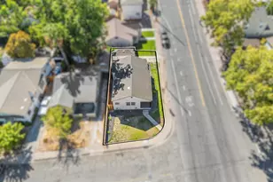 2000 36th St, Sacramento, CA 95817 - Photo 4