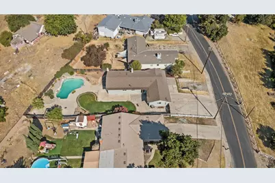 13510 Bentley Street, Waterford, CA 95386 - Photo 36