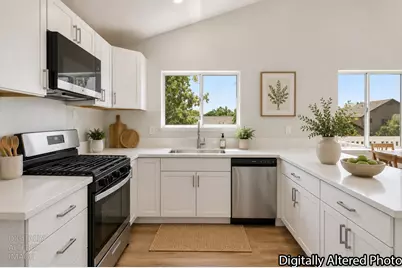 728 Park Hurst Way, Modesto, CA 95358 - Photo 8