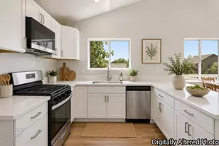 728 Park Hurst Way, Modesto, CA 95358 - Photo 8