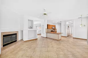 8406 Alameda Park Dr, Elk Grove, CA 95624 - Photo 12