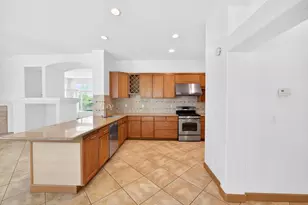 8406 Alameda Park Dr, Elk Grove, CA 95624 - Photo 18