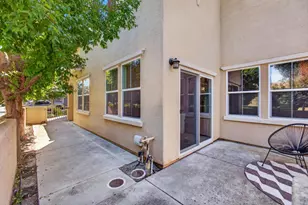 8048 Linda Isle Ln, Sacramento, CA 95831 - Photo 38