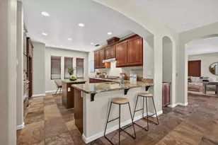 8048 Linda Isle Ln, Sacramento, CA 95831 - Photo 10