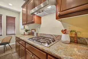 8048 Linda Isle Ln, Sacramento, CA 95831 - Photo 14