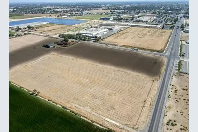 2925 W Main Street, Turlock, CA 95380 - Photo 2