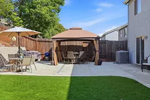 1916 Hillock Ct, Rocklin, CA 95765 - Photo 44