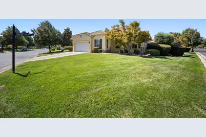 3917 Lakeside Drive, Modesto, CA 95355 - Photo 4