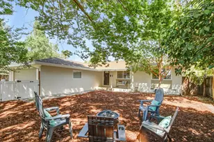 1718 Manzanita Ln, Davis, CA 95618 - Photo 2