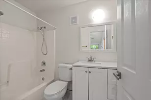 7322 Yorktown Pl, Sacramento, CA 95842 - Photo 16