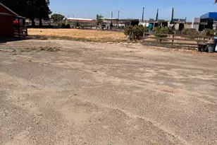 2100 W Main, Turlock, CA 95380 - Photo 16