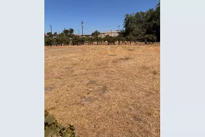 2100 W. Main, Turlock, CA 95380 - Photo 12