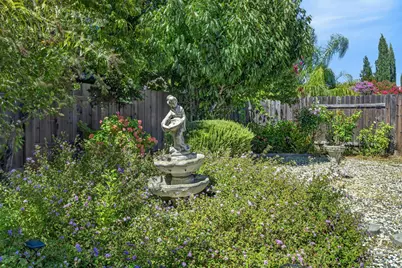 2725 Bellows Street, Davis, CA 95618 - Photo 36