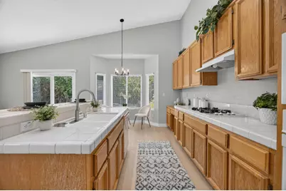 2725 Bellows Street, Davis, CA 95618 - Photo 16