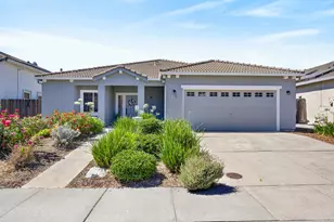 2725 Bellows St, Davis, CA 95618 - Photo 1
