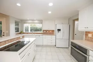 808 Stonecreek Cir, Modesto, CA 95355 - Photo 22