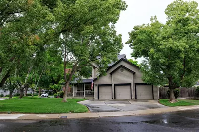 808 Stonecreek Circle, Modesto, CA 95355 - Photo 2