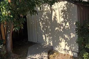 2716 Bonnie Ln, Stockton, CA 95204 - Photo 42