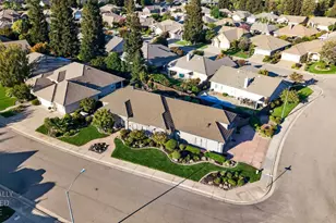 1116 Bridgetowne Dr, Lodi, CA 95242 - Photo 44