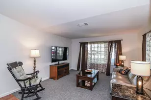 8859 Springhurst Dr, Elk Grove, CA 95624 - Photo 6