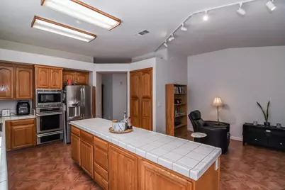 8859 Springhurst Drive, Elk Grove, CA 95624 - Photo 14
