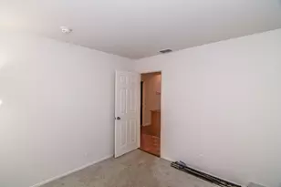 8859 Springhurst Dr, Elk Grove, CA 95624 - Photo 30