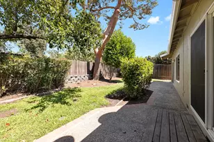 105 Waterglen Cir, Sacramento, CA 95826 - Photo 32